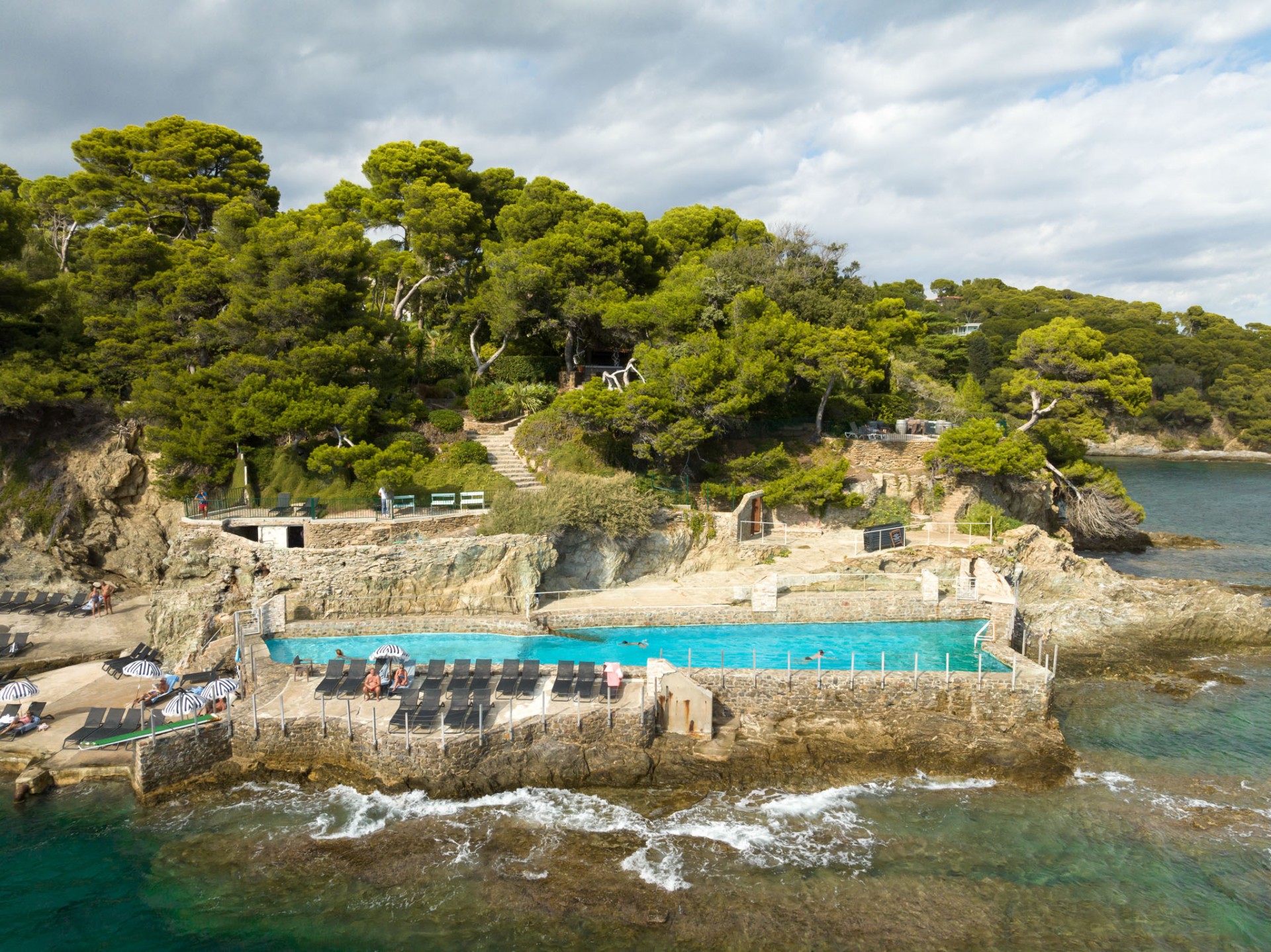 R alisations CIDS HOTEL LE PROVENCAL BAR DU SOLEIL Giens R alisations CIDS HOTEL LE PROVENCAL BAR DU SOLEIL Giens